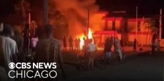 Cubans Sack Communist HQ