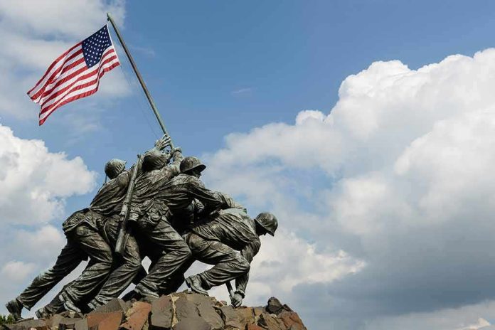 Iwo Jima Memorial statue with soldiers raising the American flag